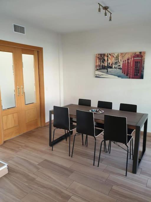 Chalet Ifema 5 Habitaciones 4 Banos, Parking Free Мадрид Экстерьер фото